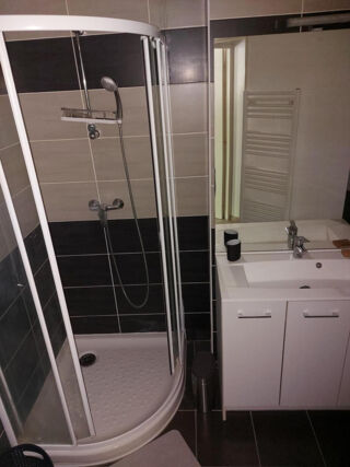  Appartement à louer 2 pièces 45 m²
