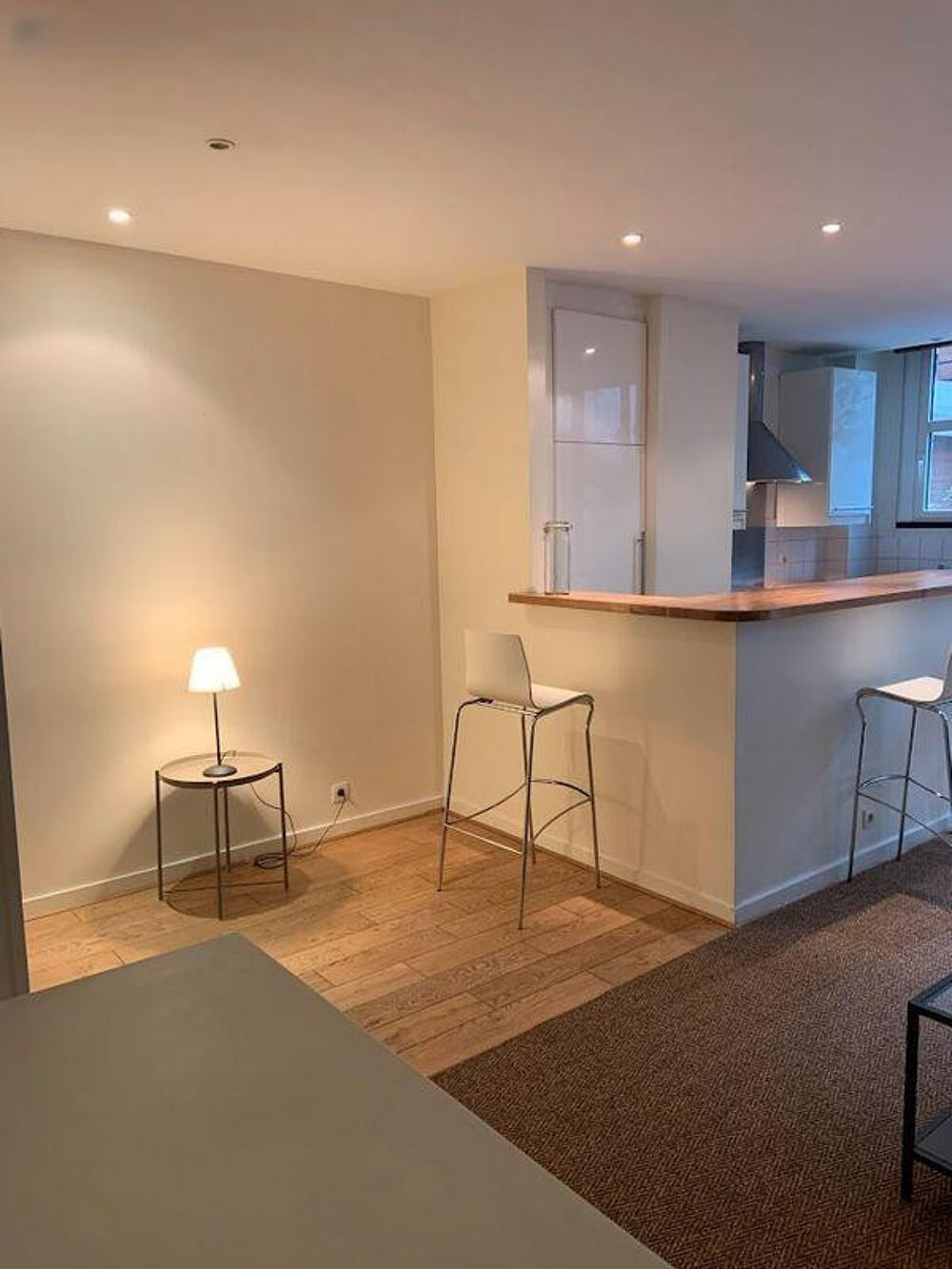 Location Appartement Loue grand studio 44m² style loft Neuilly-sur-seine