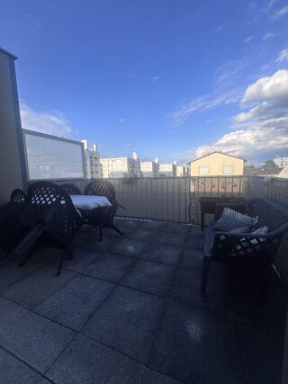  Appartement à louer 1 pièce 42 m²