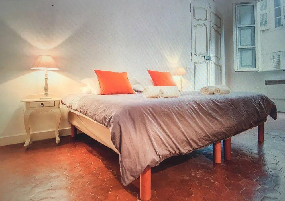 Location Appartement Superbe 2P meublé 63m² dans très bel immeuble Aix-en-provence