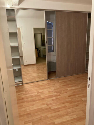  Appartement à louer 2 pièces 32 m²