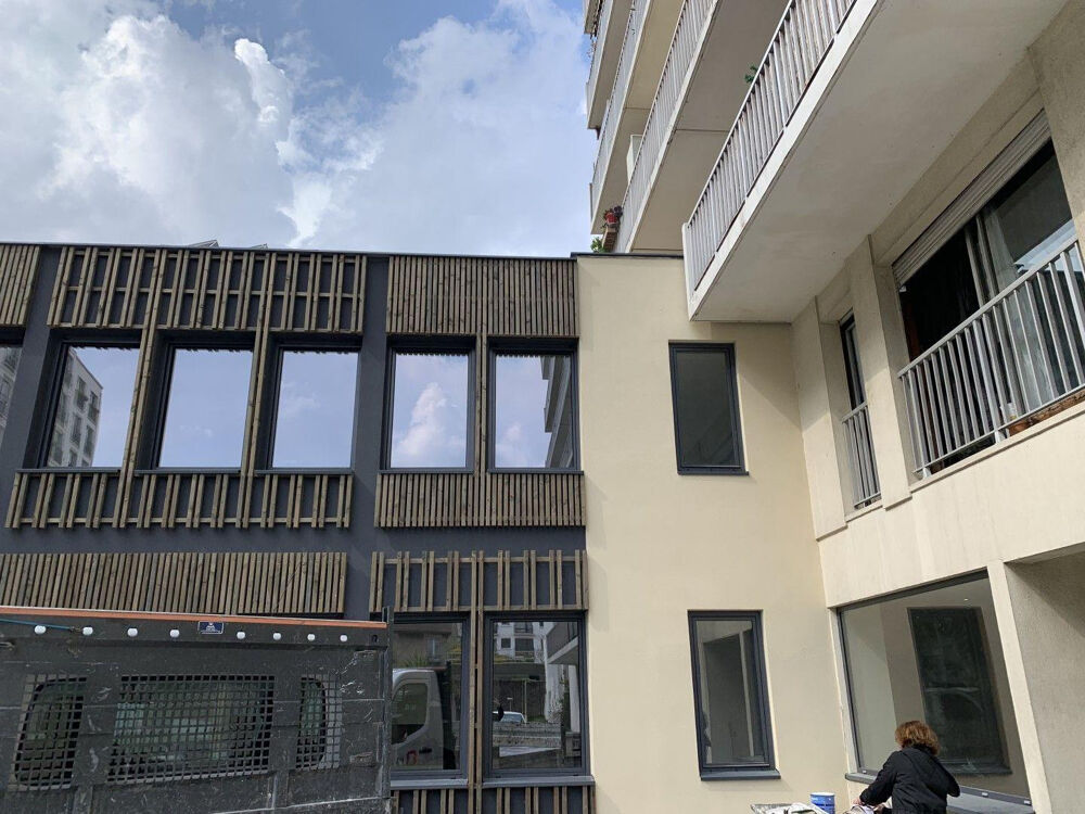 Location Appartement Superbe MEUBLÉ 2 pièces 36m2 BUTTES CHAUMONT Paris 19