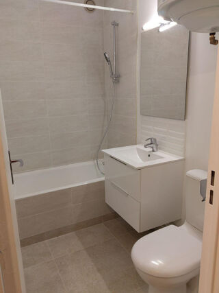  Appartement à louer 1 pièce 30 m²