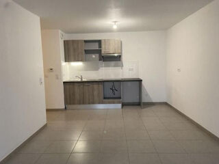  Appartement à louer 3 pièces 70 m²
