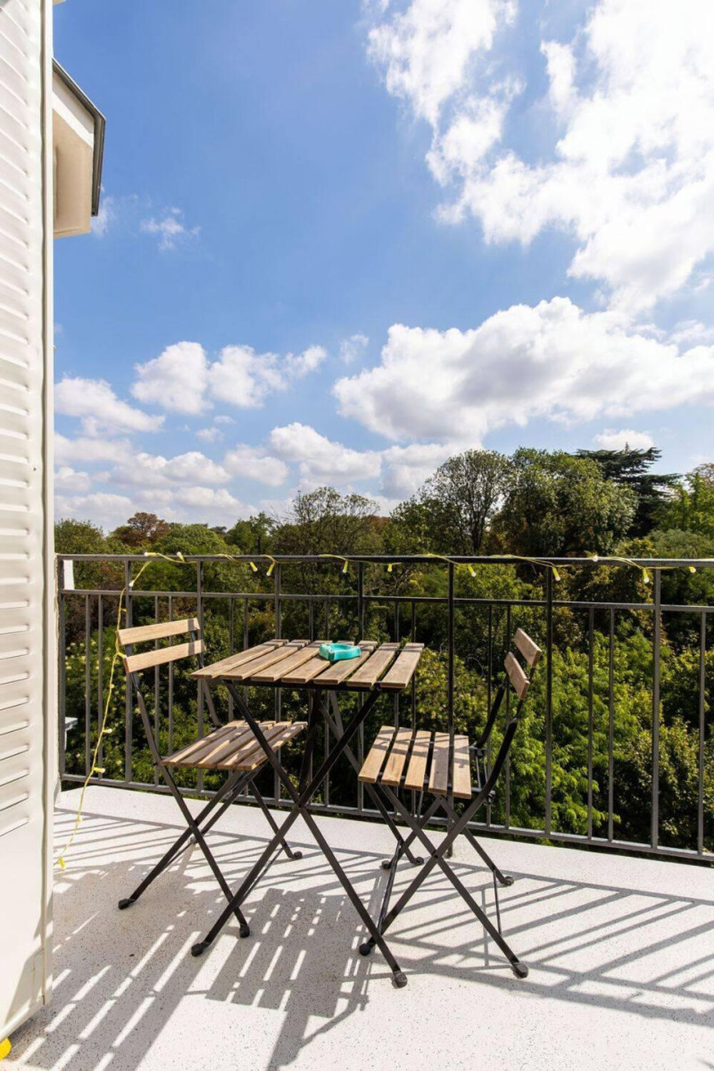 Location Appartement 50m² - Face au Parc des Buttes Chaumont Paris 19