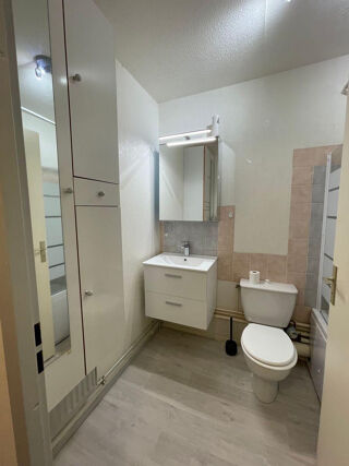  Appartement à louer 1 pièce 30 m²