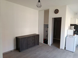  Appartement à louer 1 pièce 27 m²