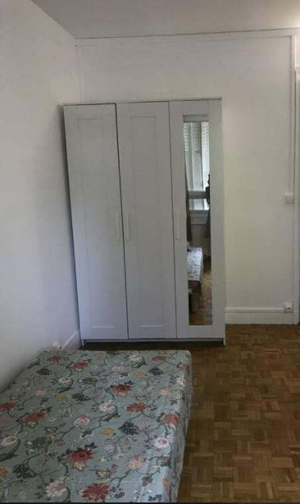Location Appartement Location meublée chambre 12 m² Sceaux (92330)600 Sceaux