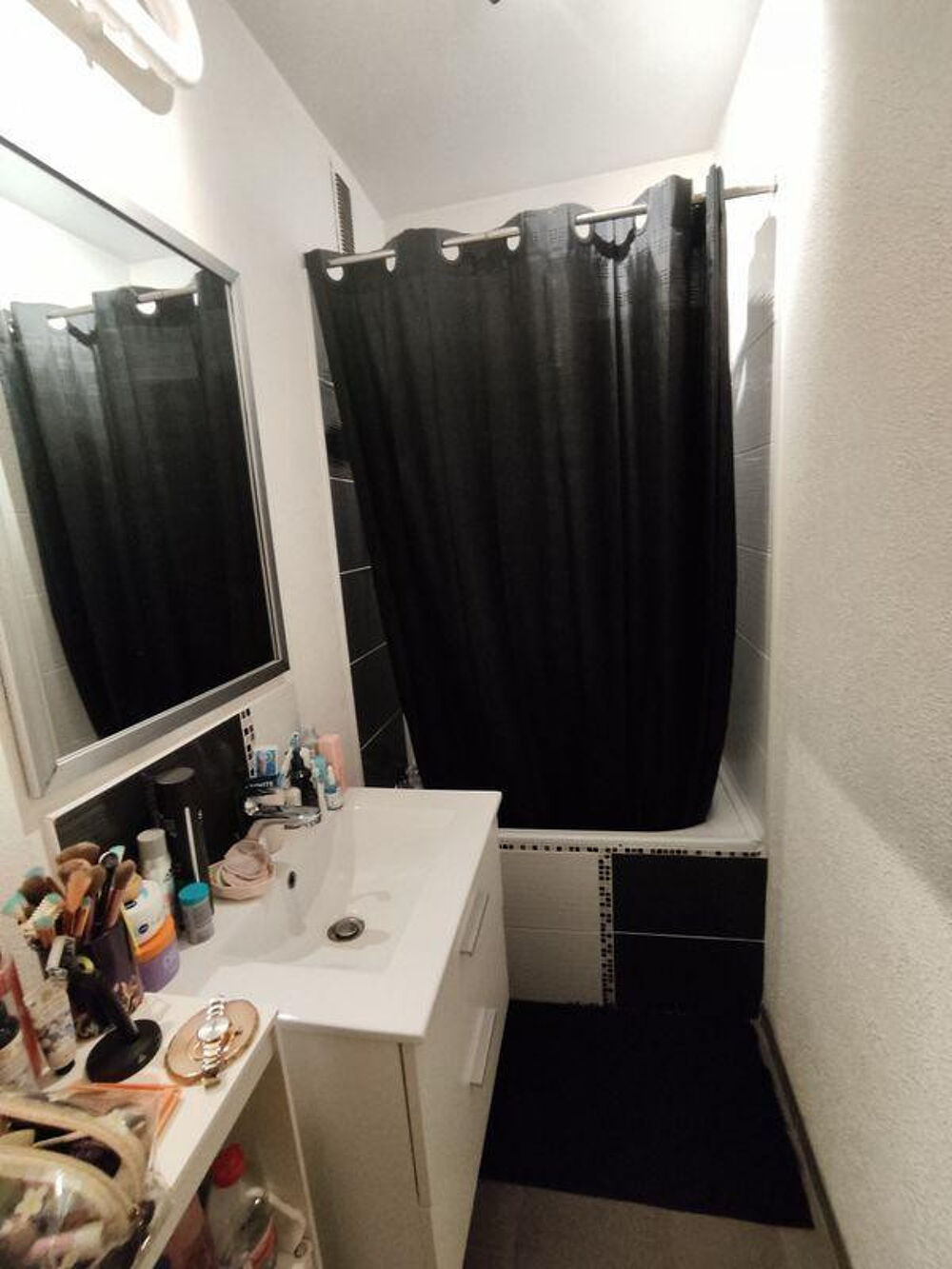 Beau studio 24M² dans résidence sécurisée