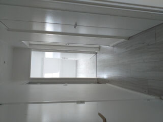  Appartement à louer 3 pièces 75 m²