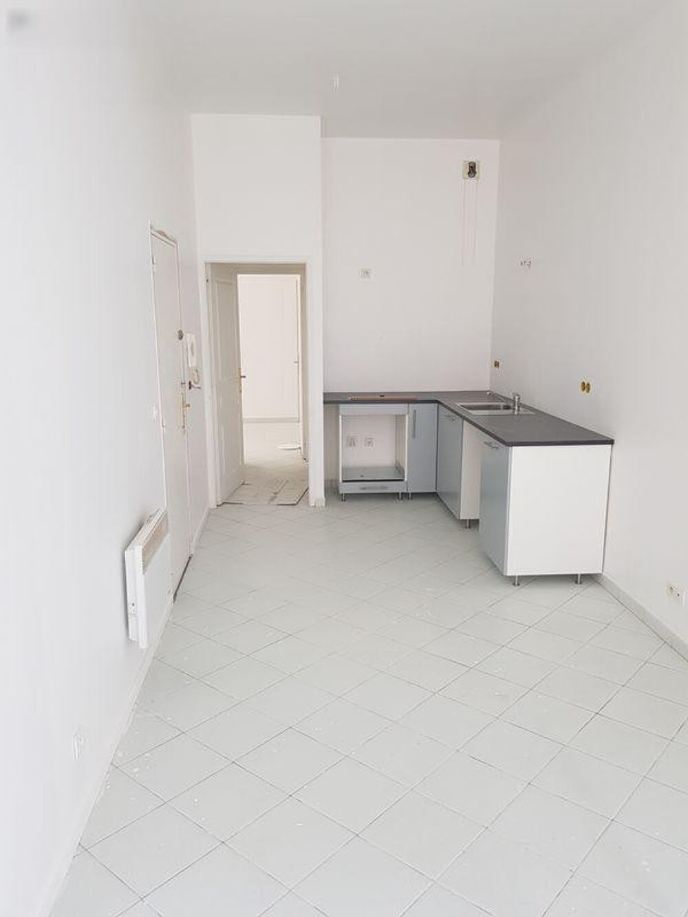 Location Appartement BEAU T3 50m² centre ville neuf Marseille 1