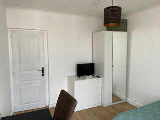  Appartement à louer 1 pièce 68 m²