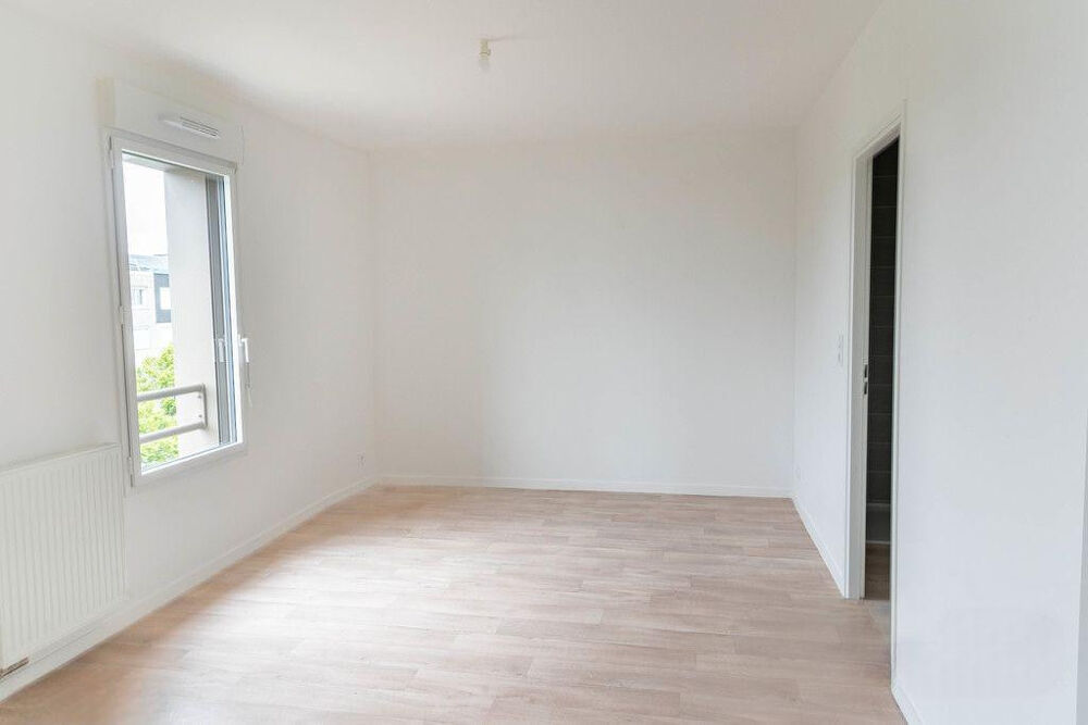 Location Appartement Grand studio bail nu Nantes