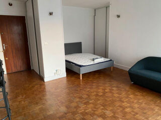  Appartement à louer 1 pièce 32 m²