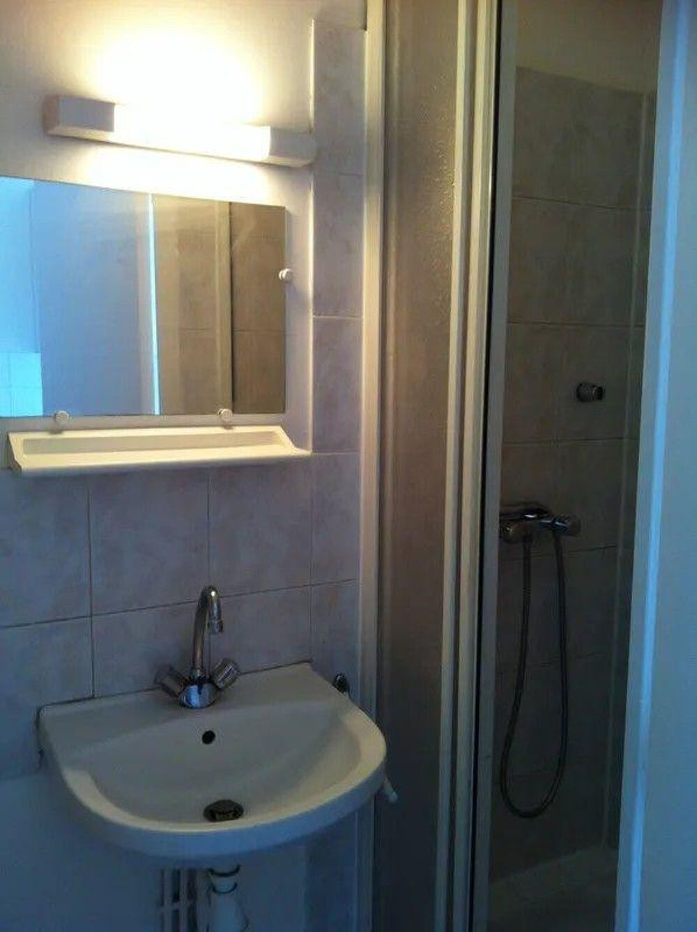 Location Appartement Beau studio 11m² à Marseille Marseille 1