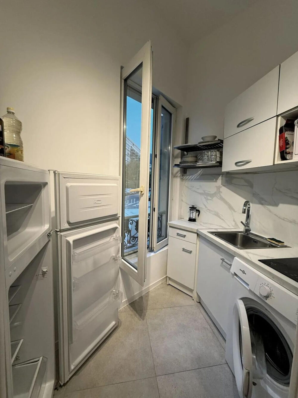 Location Appartement NICE SAINT-ROCH 2 P MEUBLÉ AVEC LOGGIA ET CAVE Nice