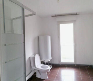  Appartement à louer 2 pièces 45 m²