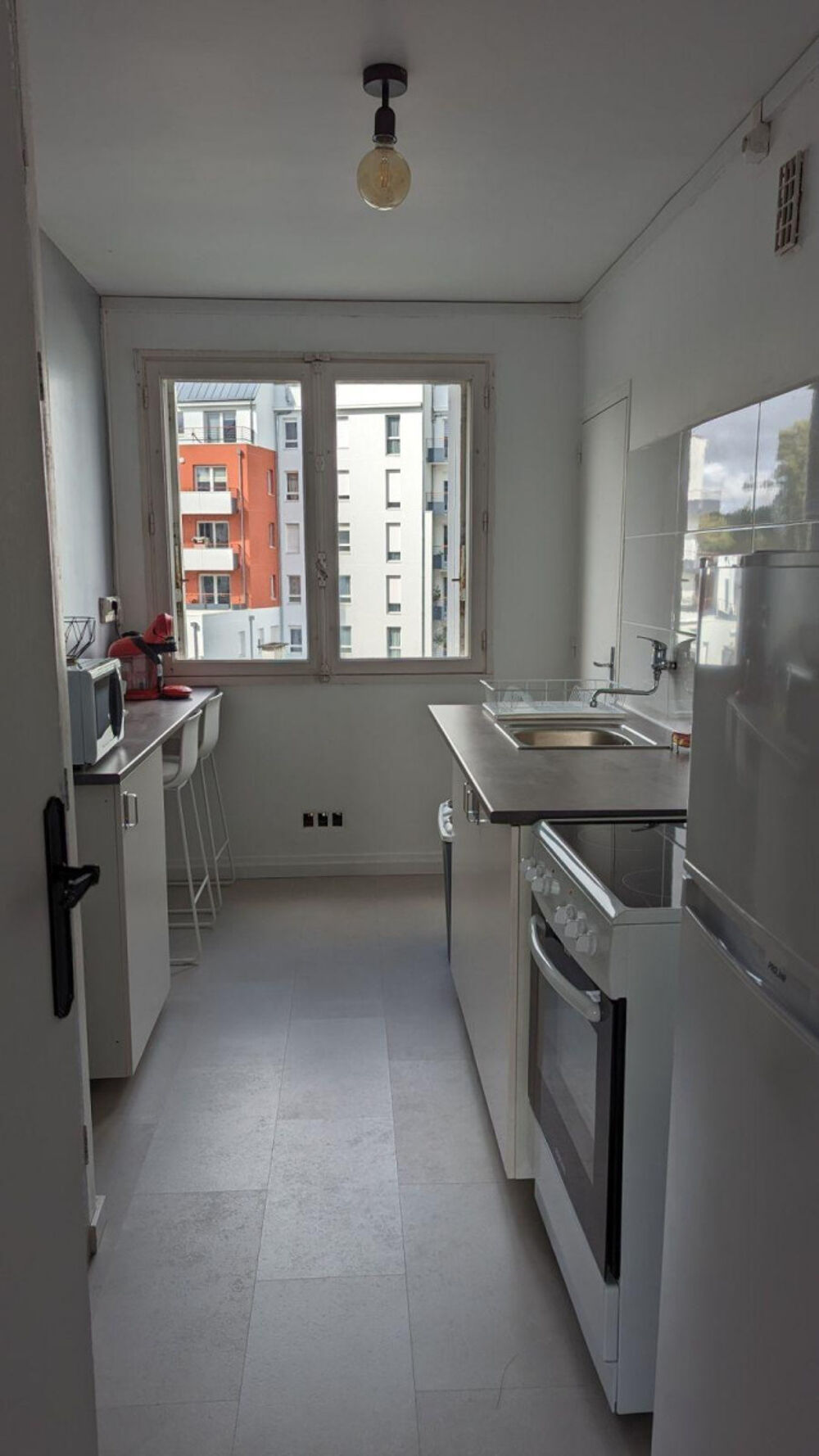 Location Appartement Chambre 11m² dispo dans coloc T4 spacieuse 65m² Nantes