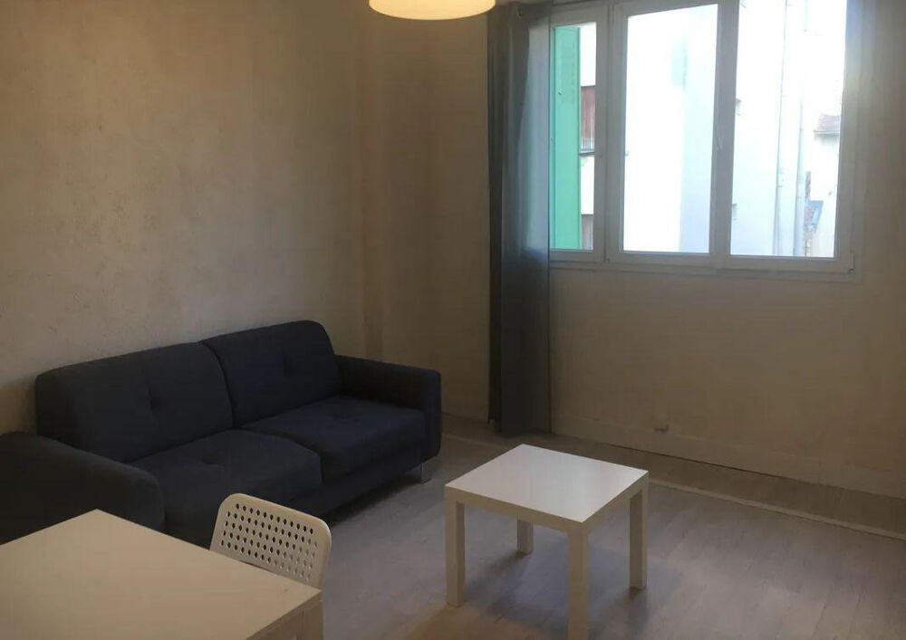 Location Appartement Beau 2P entièrement rénové meublé 33m2 à Blancarde Marseille 4