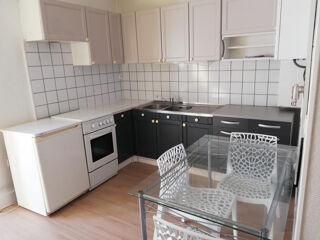  Appartement à louer 3 pièces 50 m²