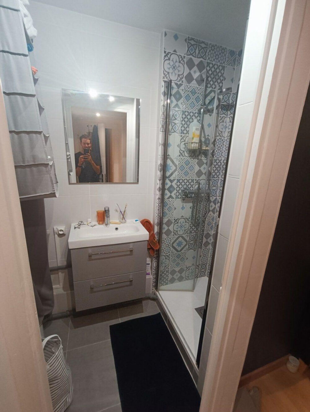 Location Appartement ? Chambre 17m2 avec sdb privé, proche centre ville Grenoble