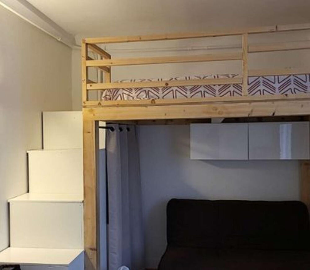 Location Appartement Charmant studio sur cour. Paris 15