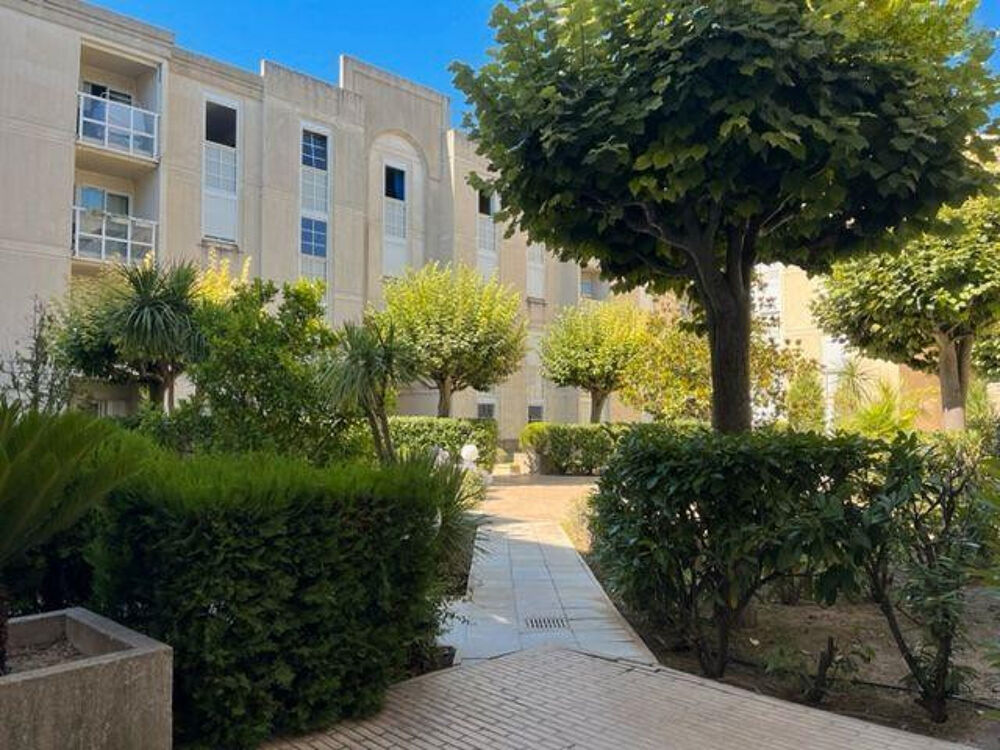 Location Appartement Studio refait à neuf Antigone Montpellier
