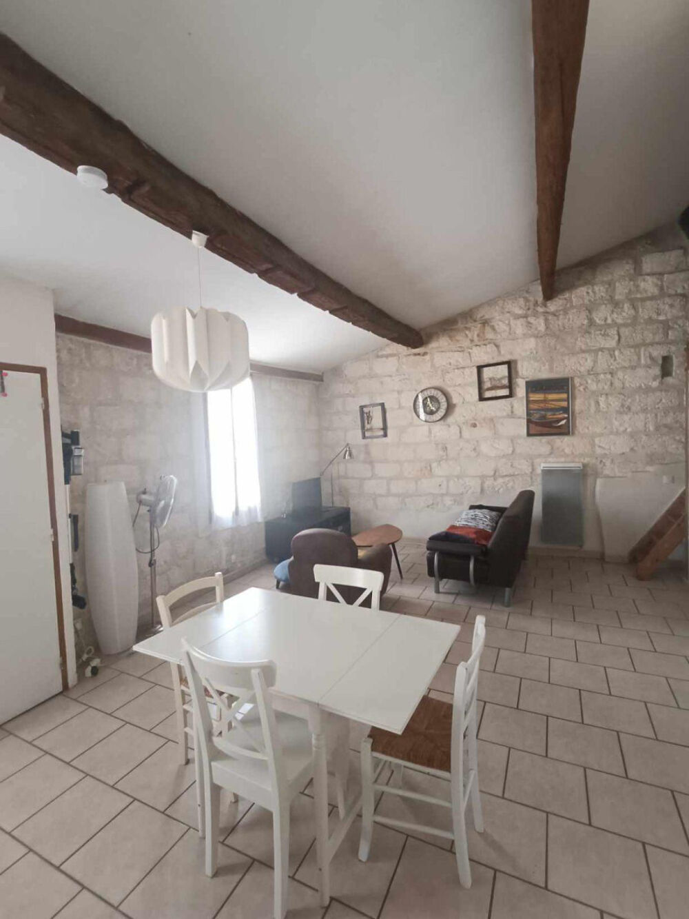 Location Appartement Le charme de l'ancien. Aigues-mortes