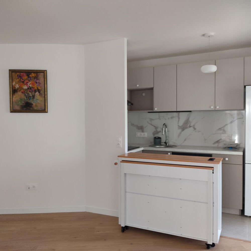 Location Appartement BEAU T3 MEUBLE NEUF SECURISE LOCATION PROPRIETAIRE Bagneux
