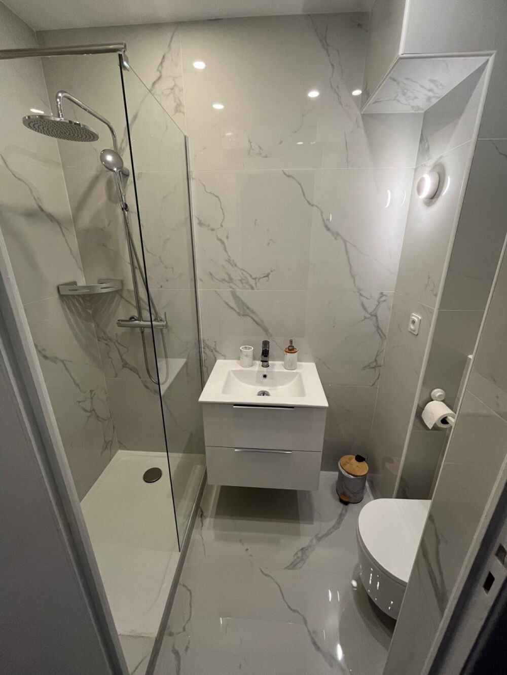 Location Appartement Superbe studio proche gare et plages Cagnes-sur-mer