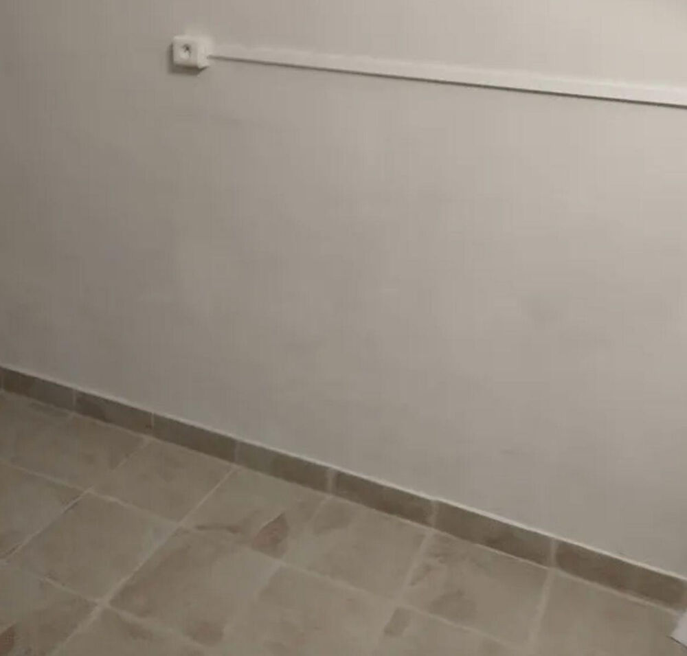 Location Appartement Appartement F1 29 m2 refait à neuf a Aubervilliers Aubervilliers