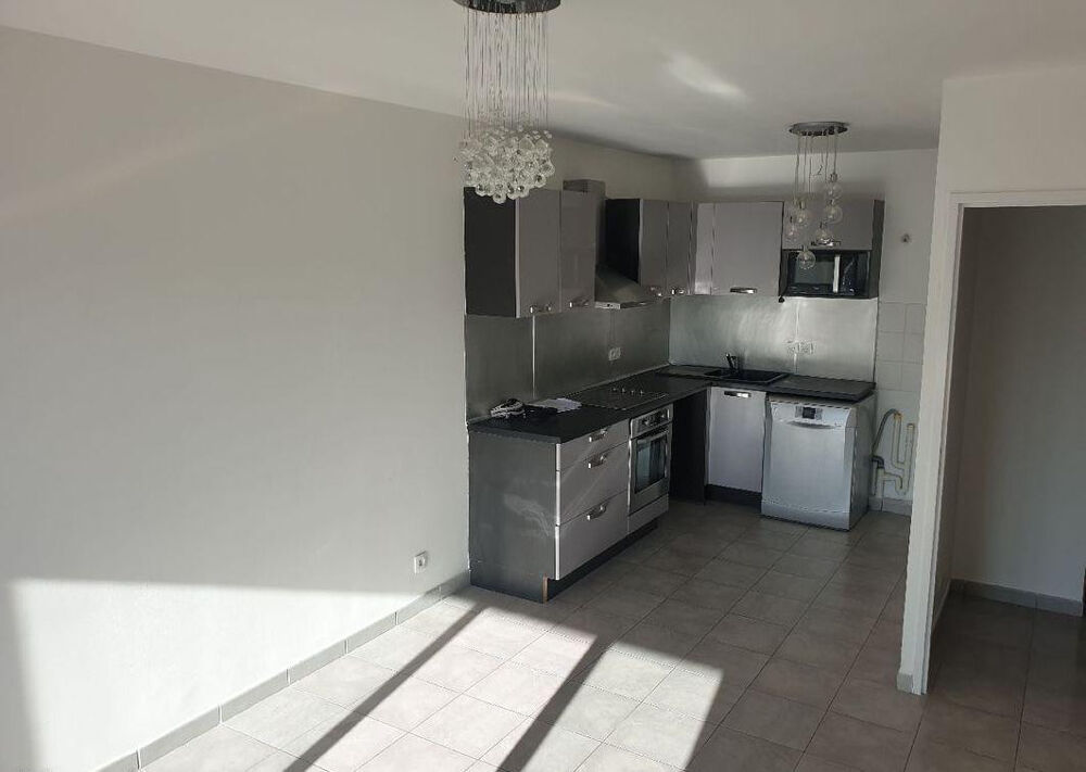 Location Appartement Appartement 2 Pièces 40 m² avec terrasse Nice
