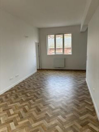  Appartement à louer 3 pièces 71 m²