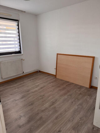  Appartement à louer 2 pièces 42 m²