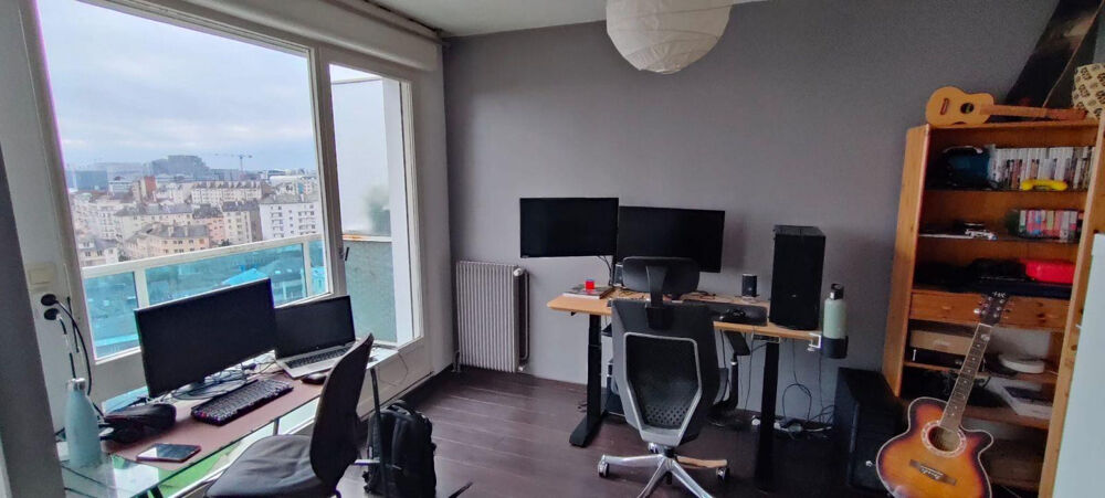 Location Appartement Appartement dernier étage belle vue et parking Rennes