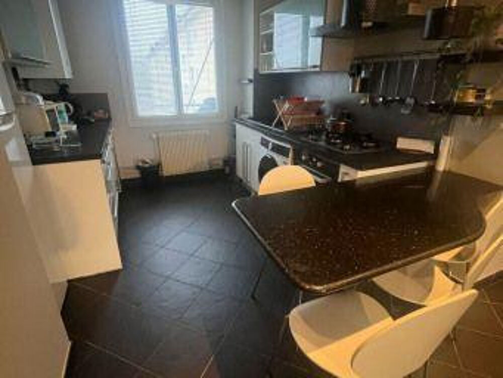 Location Appartement Chambre dispo dans belle coloc 80m² Lyon 8