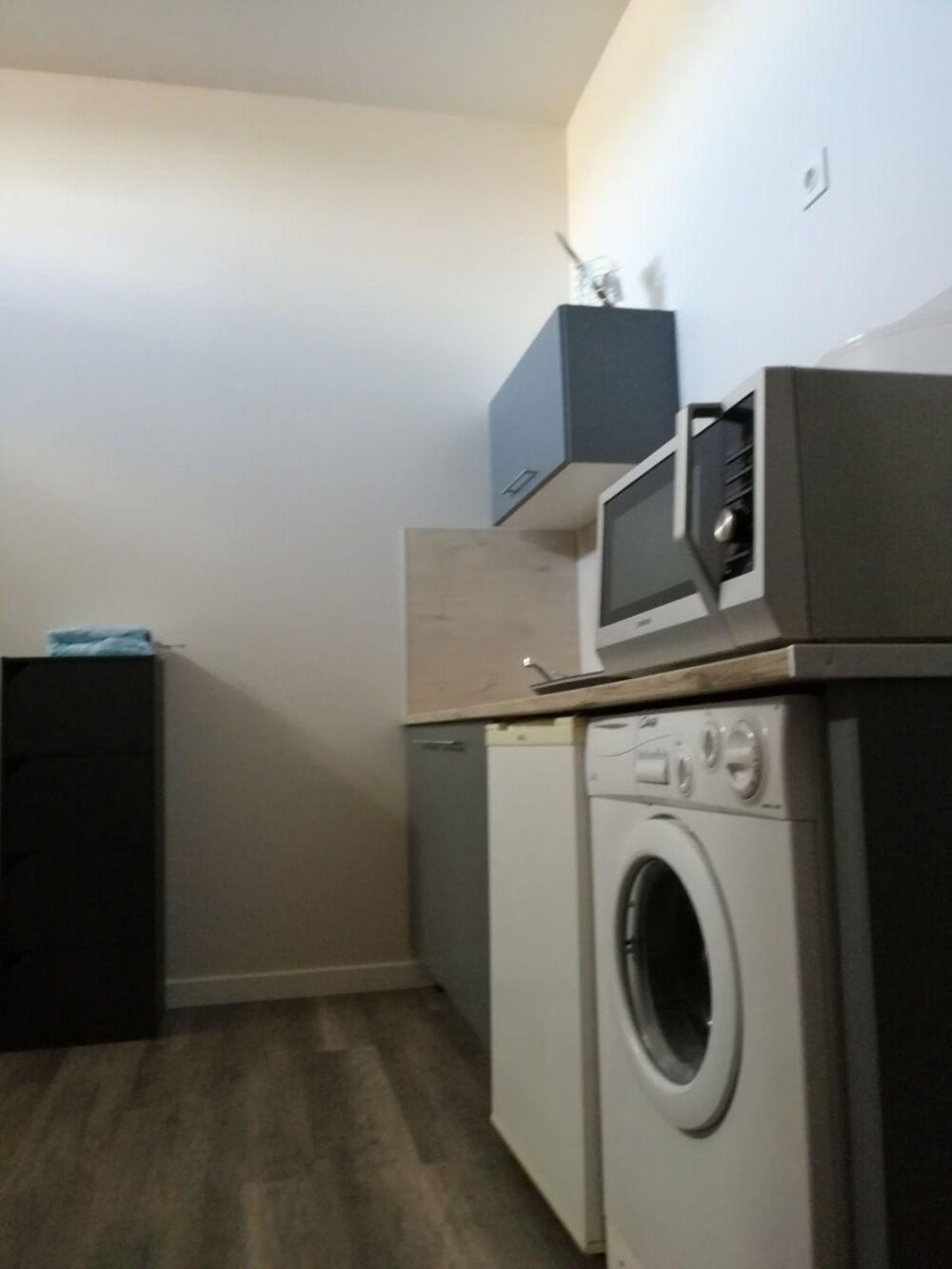 Location Appartement Studio refait à neuf hypercentre Saint-Étienne