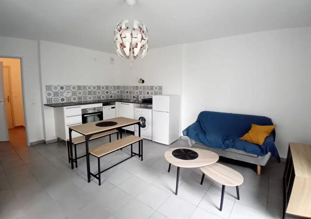 Location Appartement Beau 2P 43m² avec balcon Rue Léon Blum Villeurbanne