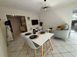  Appartement à louer 5 pièces 94 m²
