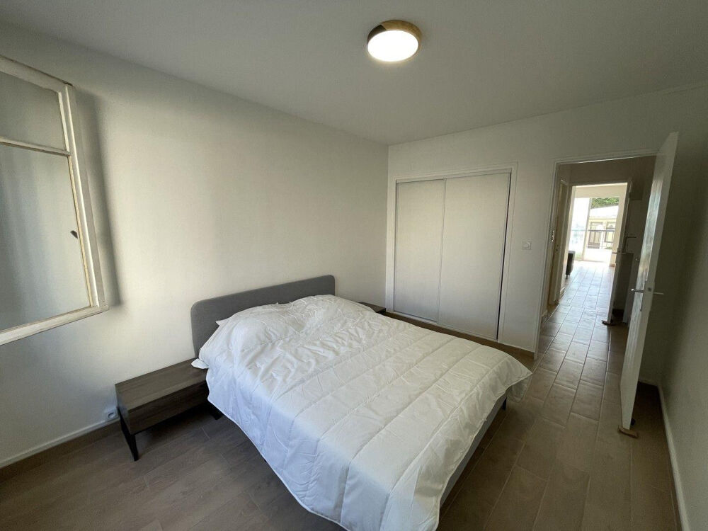 Location Appartement Beau T2 meublé 45m² rénové La Capelette Marseille 10