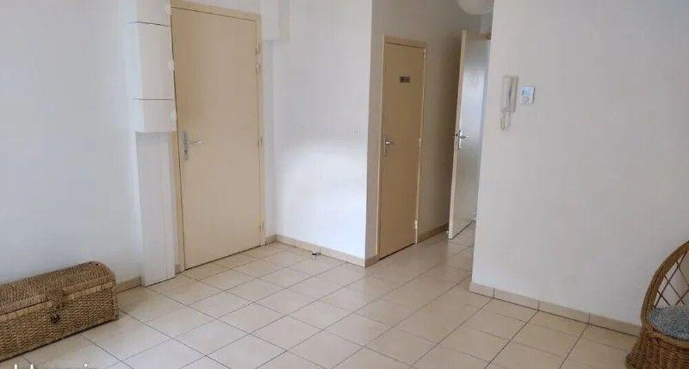 Location Appartement Beau 2P 34m² Proche fac de droit et de médecine Reims