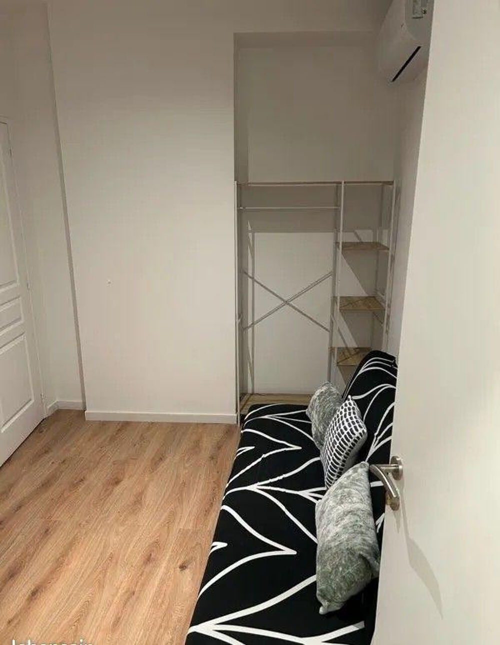 Location Appartement Beau studio meublé neuf 14m² gare de Loos Loos