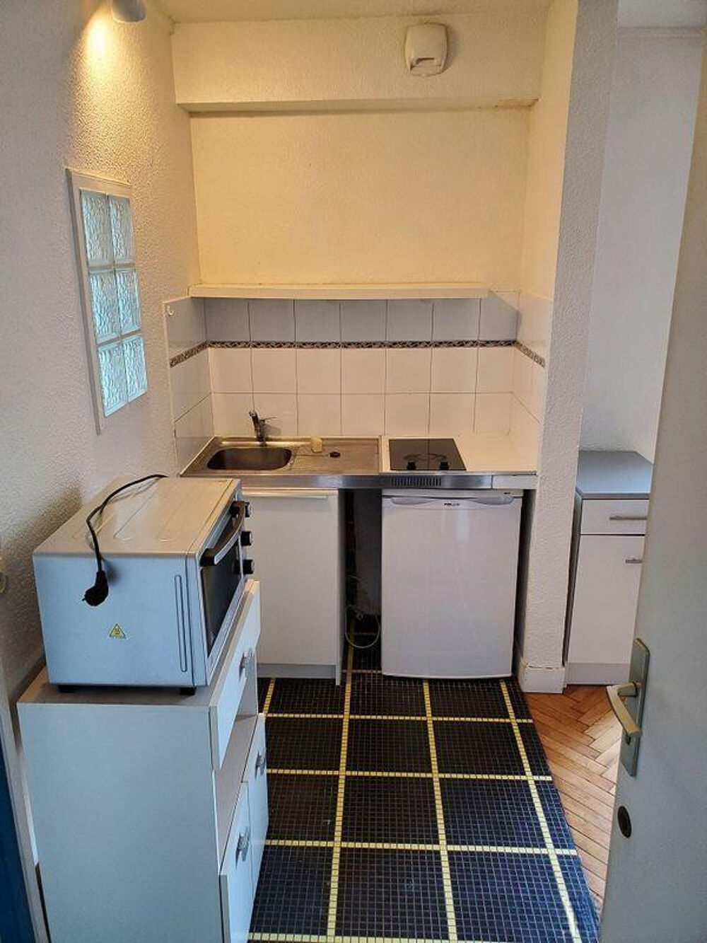 Location Appartement Proche université, studio meublé avec cagibi Talence