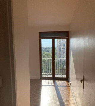  Appartement à louer 3 pièces 70 m²