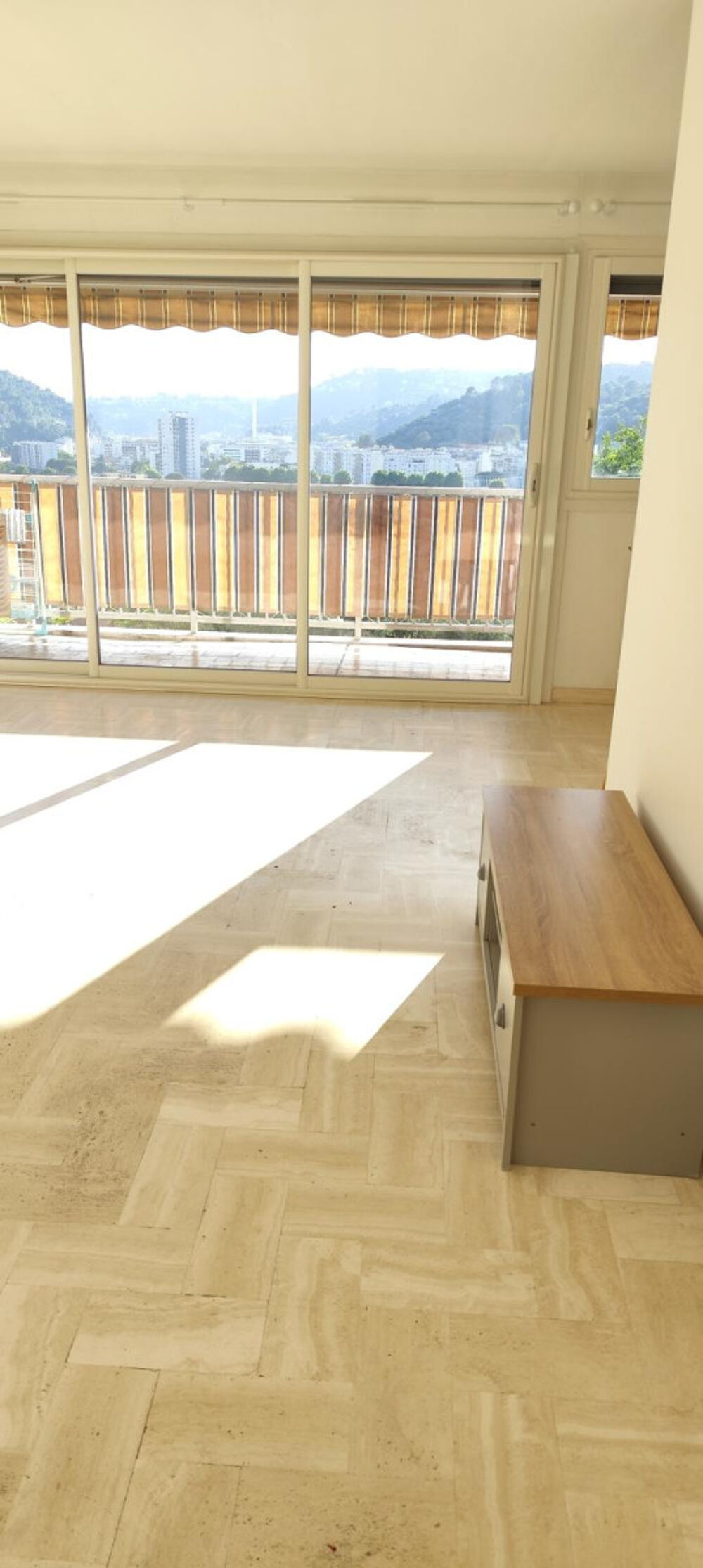 Location Appartement 3 pièces au calme avec parking La trinité