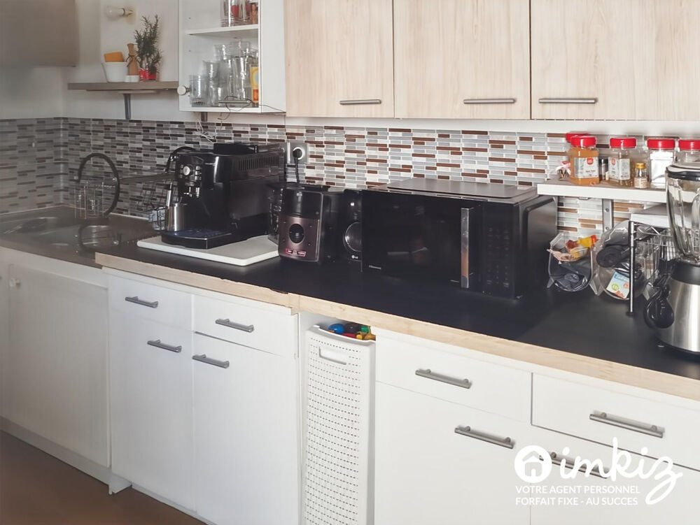 Vente Appartement Duplex 5 pièces dernier étage avec terrasse Vénissieux