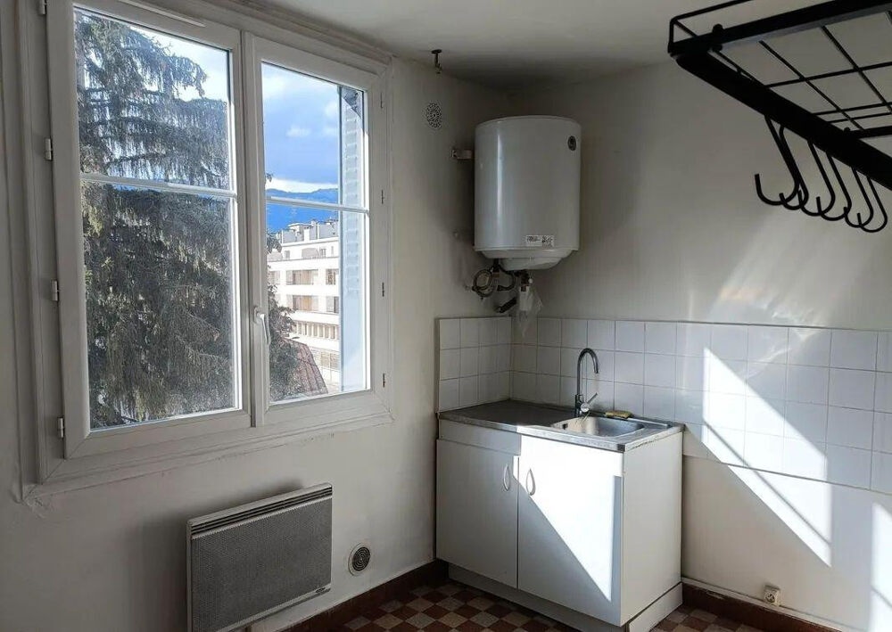 Location Appartement Beau T2 libre 43 M² rue Elisée Chatin Grenoble