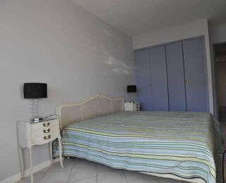  Appartement à louer 2 pièces 44 m²