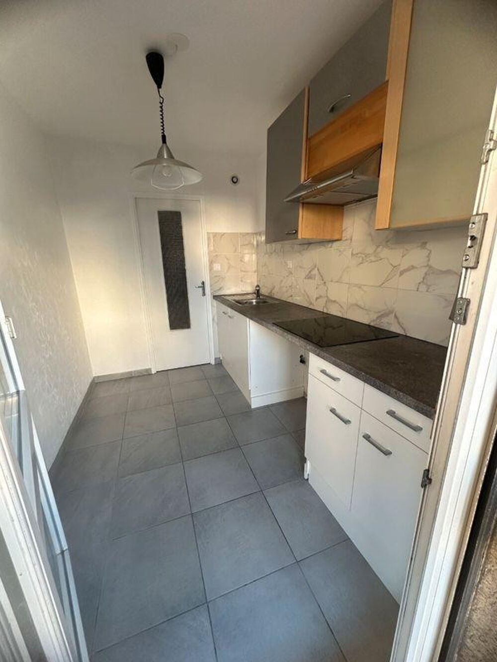 Location Appartement Beau 2 pièces 51m2  avec balcon Strasbourg