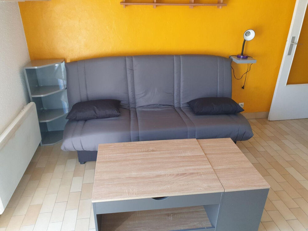 Location Appartement Studio meublé proche de la mer Carqueiranne